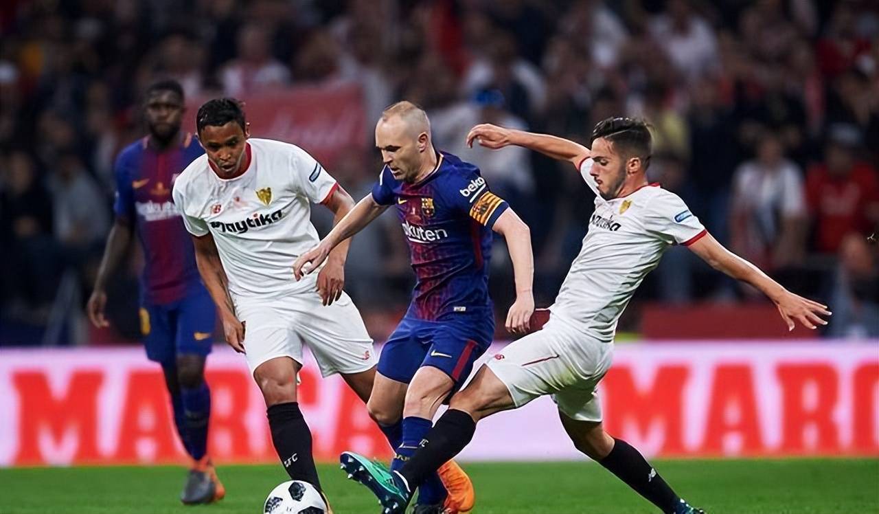 荷兰碾压多特蒙德，格列兹曼带队取胜